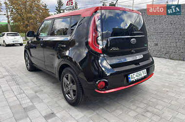 Внедорожник / Кроссовер Kia Soul 2018 в 