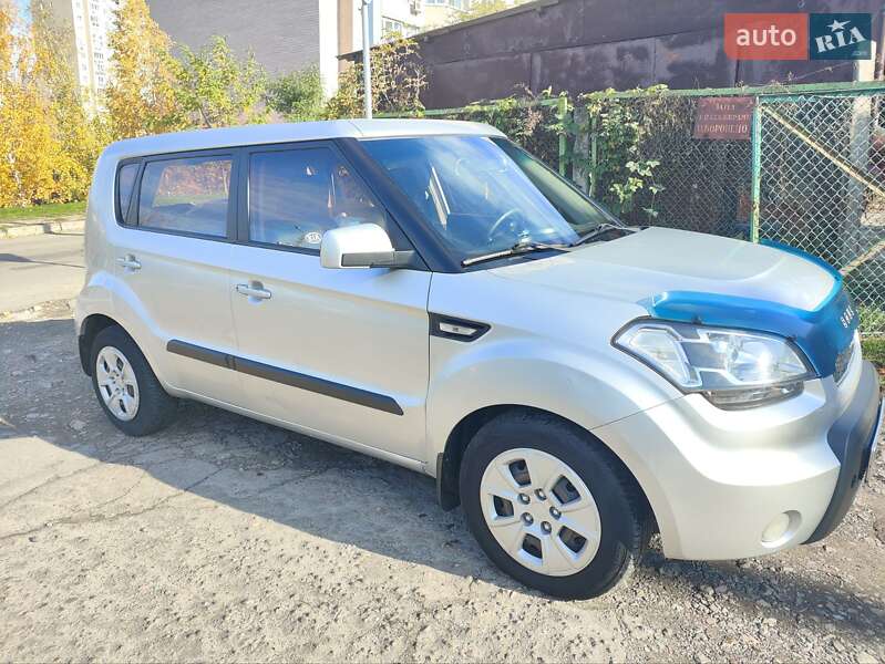 Позашляховик / Кросовер Kia Soul 2011 в Києві фото 4 Позашляховик / Кросовер Kia Soul 2011 в Києві