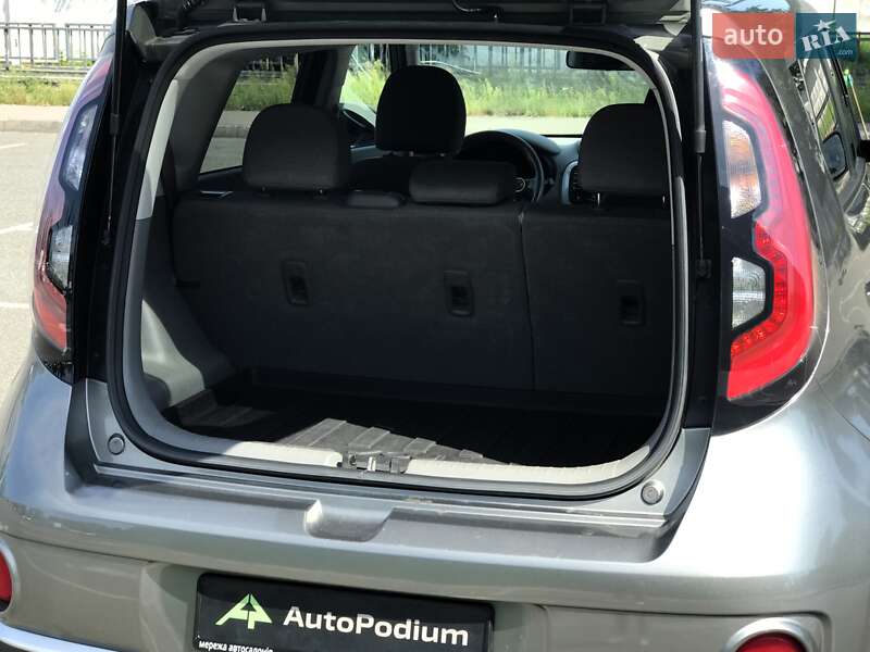 Позашляховик / Кросовер Kia Soul 2015 в Києві