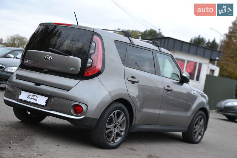 Внедорожник / Кроссовер Kia Soul 2016 в Луцке