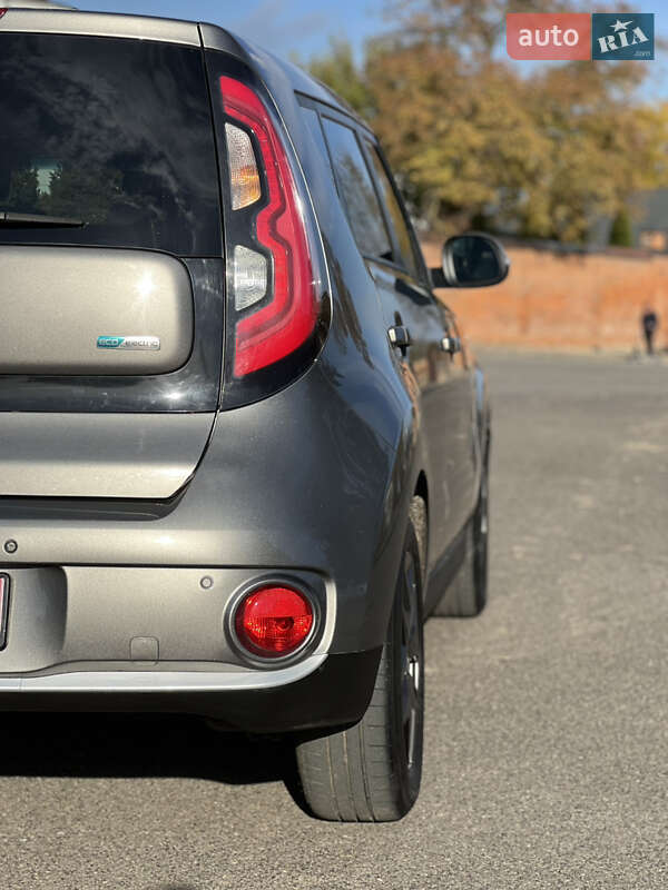 Внедорожник / Кроссовер Kia Soul 2016 в Владимире фото 21 Внедорожник / Кроссовер Kia Soul 2016 в Владимире
