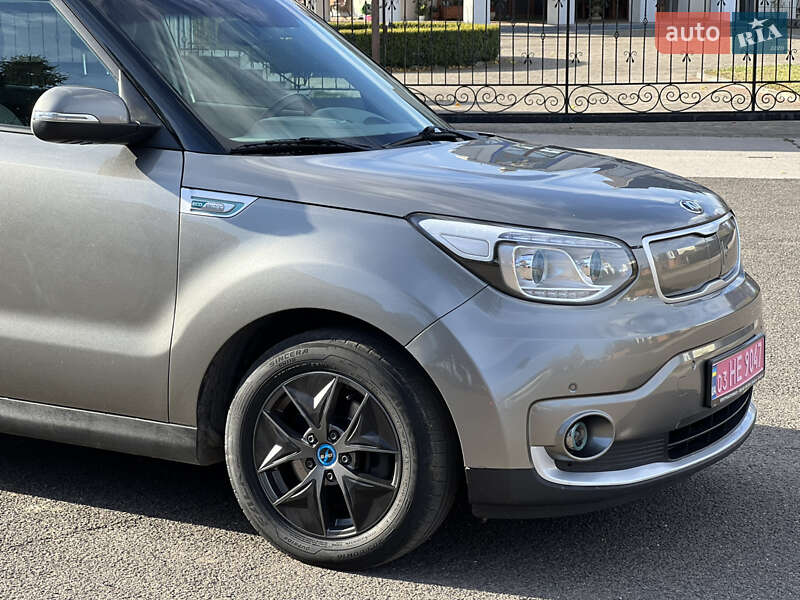 Внедорожник / Кроссовер Kia Soul 2016 в Владимире фото 18 Внедорожник / Кроссовер Kia Soul 2016 в Владимире