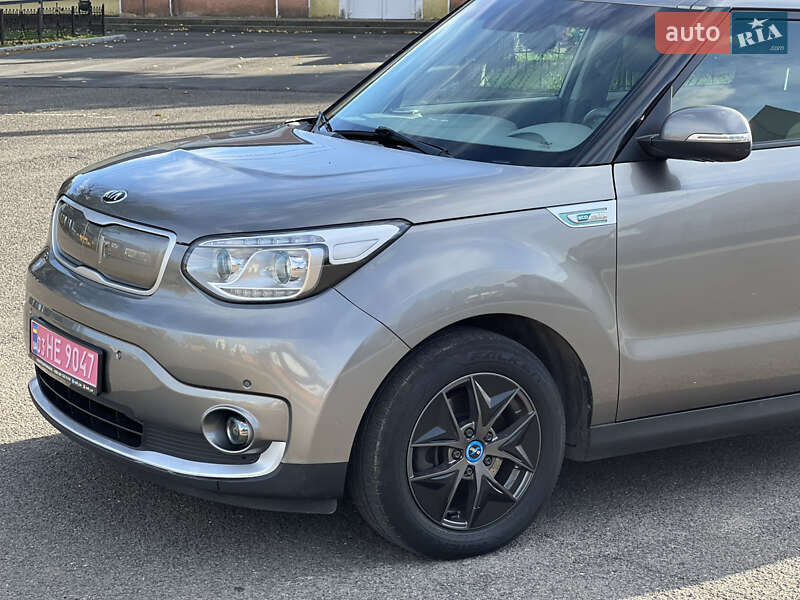 Внедорожник / Кроссовер Kia Soul 2016 в Владимире фото 24 Внедорожник / Кроссовер Kia Soul 2016 в Владимире