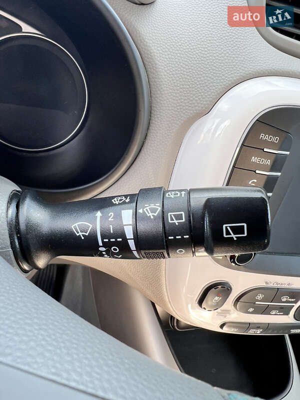 Внедорожник / Кроссовер Kia Soul 2016 в Владимире фото 32 Внедорожник / Кроссовер Kia Soul 2016 в Владимире