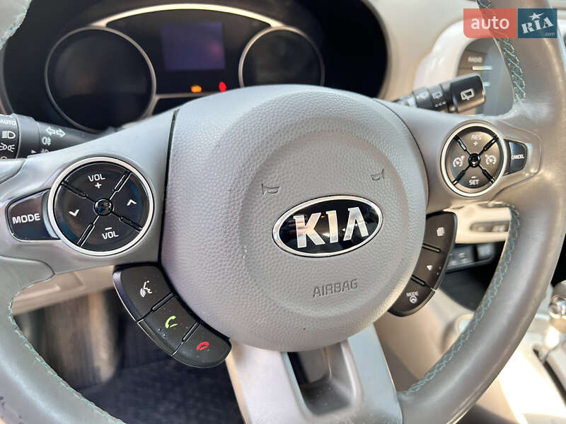 Внедорожник / Кроссовер Kia Soul 2016 в Владимире фото 31 Внедорожник / Кроссовер Kia Soul 2016 в Владимире