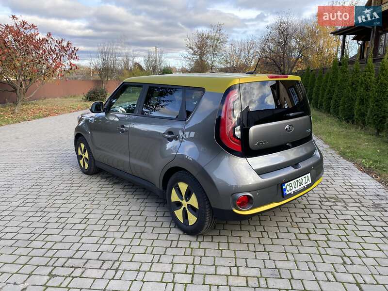 Внедорожник / Кроссовер Kia Soul 2015 в Киеве фото 7 Внедорожник / Кроссовер Kia Soul 2015 в Киеве