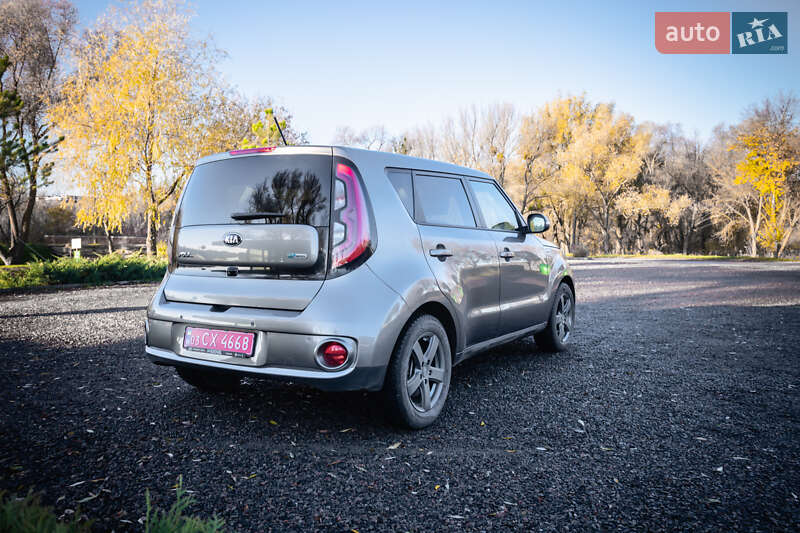 Внедорожник / Кроссовер Kia Soul 2017 в Умани фото 7 Внедорожник / Кроссовер Kia Soul 2017 в Умани