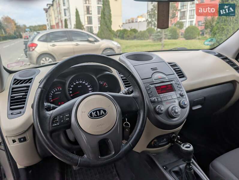 Внедорожник / Кроссовер Kia Soul 2008 в Здолбунове