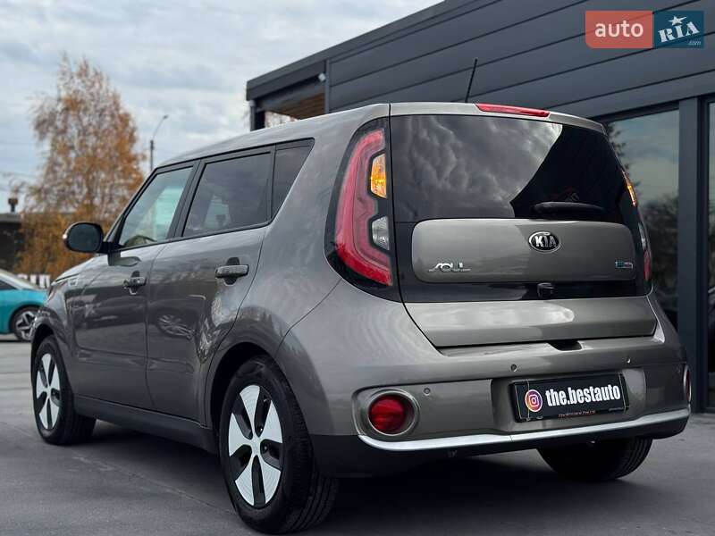 Внедорожник / Кроссовер Kia Soul 2015 в Ровно фото 19 Внедорожник / Кроссовер Kia Soul 2015 в Ровно