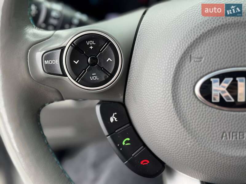 Внедорожник / Кроссовер Kia Soul 2015 в Ровно фото 32 Внедорожник / Кроссовер Kia Soul 2015 в Ровно