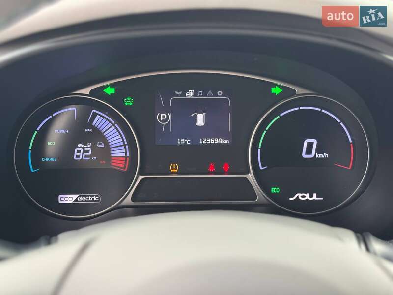 Внедорожник / Кроссовер Kia Soul 2015 в Ровно фото 37 Внедорожник / Кроссовер Kia Soul 2015 в Ровно