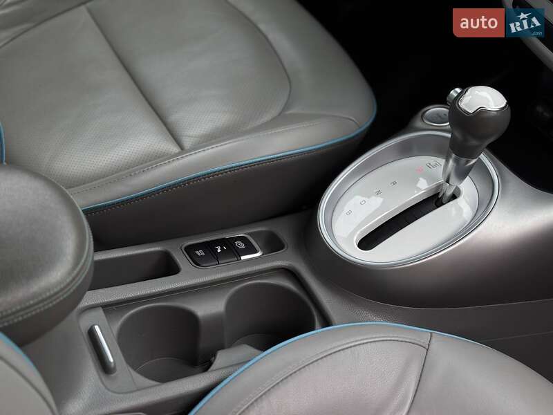 Внедорожник / Кроссовер Kia Soul 2015 в Ровно фото 63 Внедорожник / Кроссовер Kia Soul 2015 в Ровно