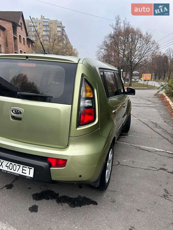 Внедорожник / Кроссовер Kia Soul 2011 в Хмельницком