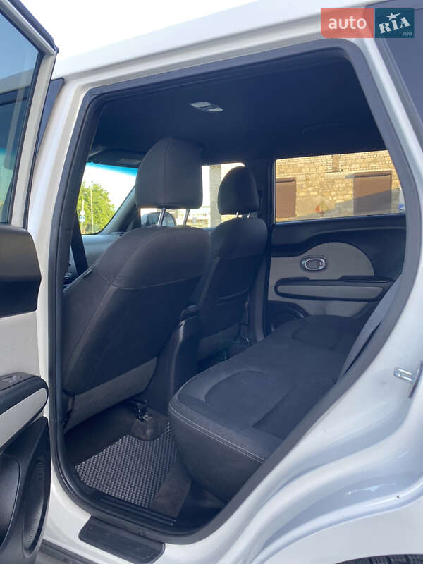 Внедорожник / Кроссовер Kia Soul 2016 в Вознесенске фото 21 Внедорожник / Кроссовер Kia Soul 2016 в Вознесенске