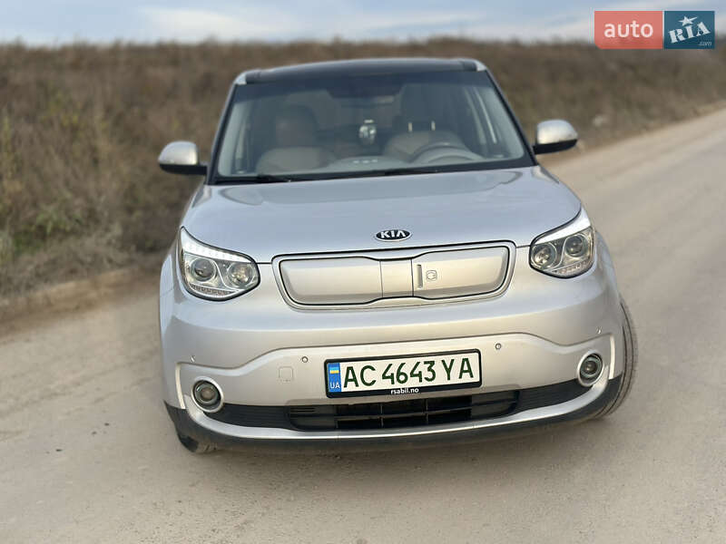 Внедорожник / Кроссовер Kia Soul 2017 в Ровно