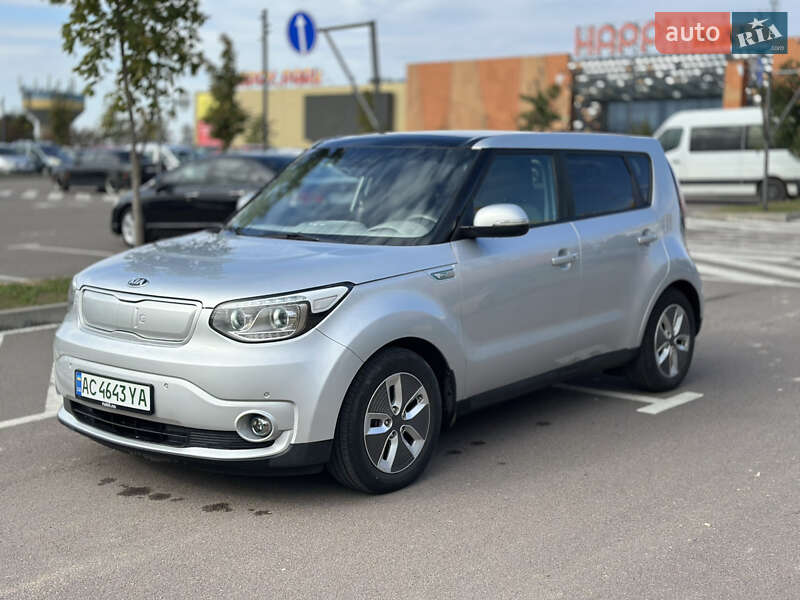 Внедорожник / Кроссовер Kia Soul 2017 в Ровно