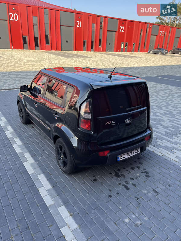 Позашляховик / Кросовер Kia Soul 2011 в Львові