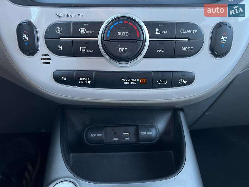 Внедорожник / Кроссовер Kia Soul 2015 в Киеве