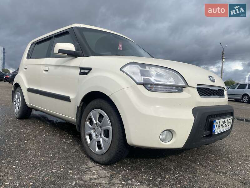 Внедорожник / Кроссовер Kia Soul 2010 в Киеве