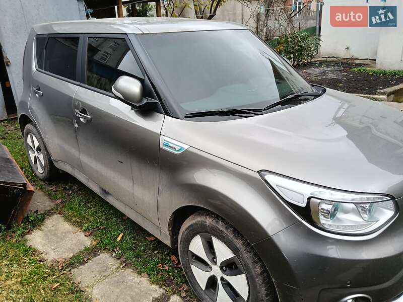 Внедорожник / Кроссовер Kia Soul 2016 в Ровно фото 15 Внедорожник / Кроссовер Kia Soul 2016 в Ровно