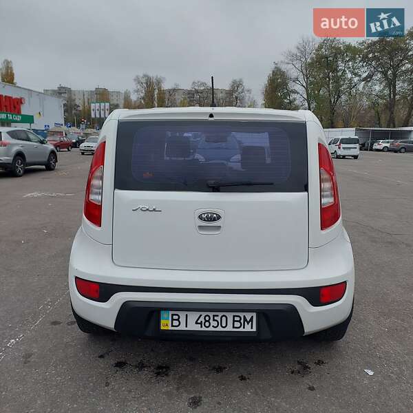 Внедорожник / Кроссовер Kia Soul 2012 в Кременчуге фото 2 Внедорожник / Кроссовер Kia Soul 2012 в Кременчуге