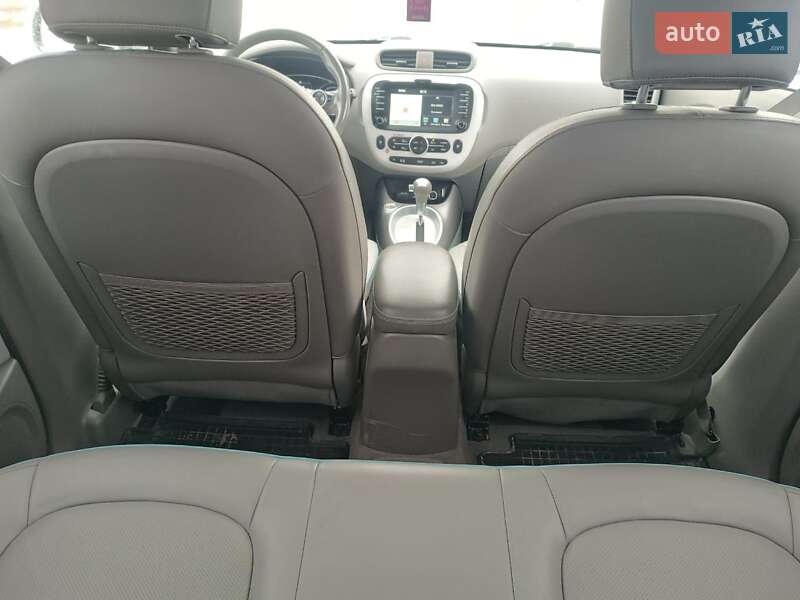 Внедорожник / Кроссовер Kia Soul 2016 в Луцке