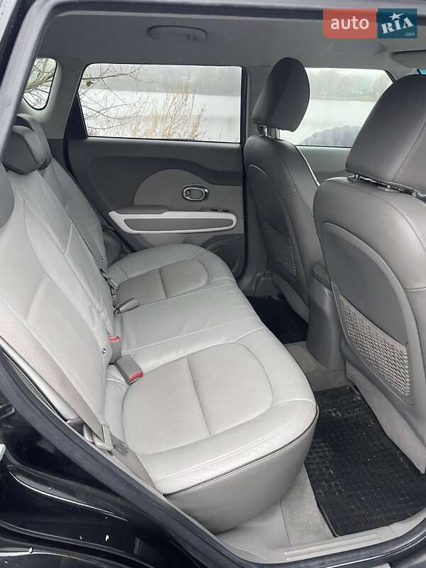 Внедорожник / Кроссовер Kia Soul 2015 в Киеве