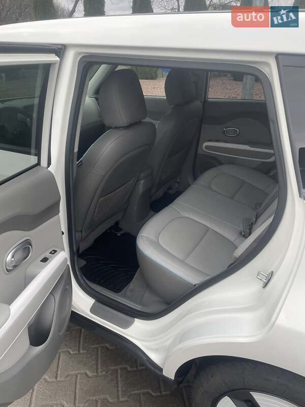 Внедорожник / Кроссовер Kia Soul 2017 в Житомире