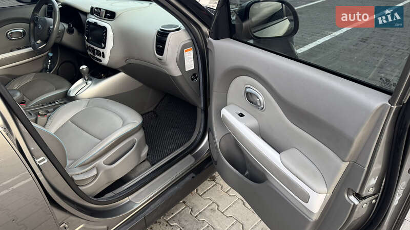 Позашляховик / Кросовер Kia Soul 2015 в Вінниці