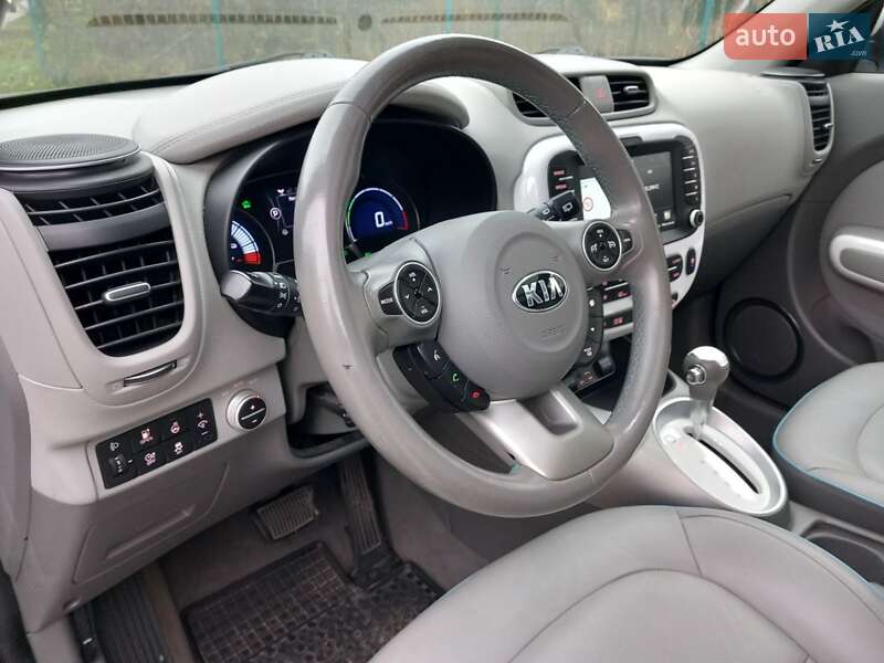 Внедорожник / Кроссовер Kia Soul 2017 в Луцке