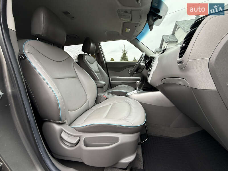 Внедорожник / Кроссовер Kia Soul 2015 в Ивано-Франковске