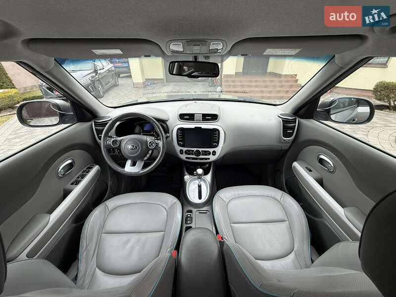 Внедорожник / Кроссовер Kia Soul 2015 в Ивано-Франковске