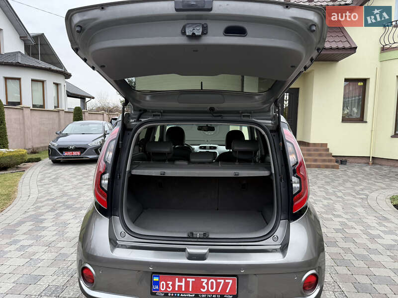 Внедорожник / Кроссовер Kia Soul 2015 в Ивано-Франковске