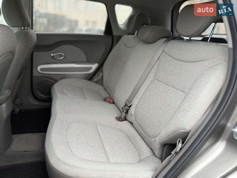 Позашляховик / Кросовер Kia Soul 2017 в Житомирі фото 11 Позашляховик / Кросовер Kia Soul 2017 в Житомирі