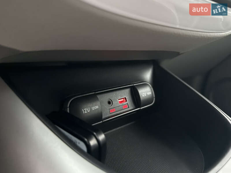 Позашляховик / Кросовер Kia Soul 2017 в Житомирі фото 26 Позашляховик / Кросовер Kia Soul 2017 в Житомирі