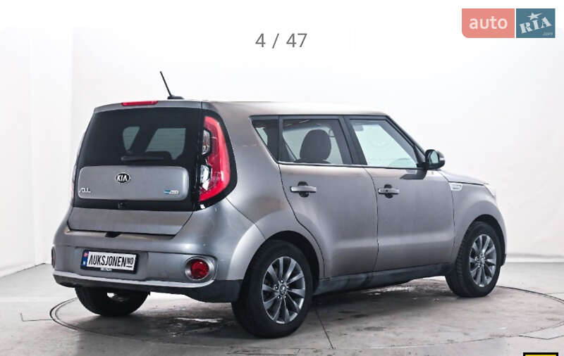 Позашляховик / Кросовер Kia Soul 2017 в Житомирі фото 56 Позашляховик / Кросовер Kia Soul 2017 в Житомирі
