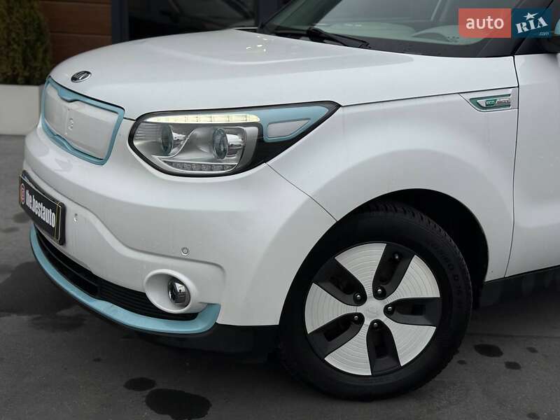 Внедорожник / Кроссовер Kia Soul 2015 в Ровно