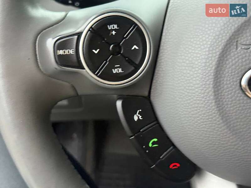 Внедорожник / Кроссовер Kia Soul 2015 в Ровно