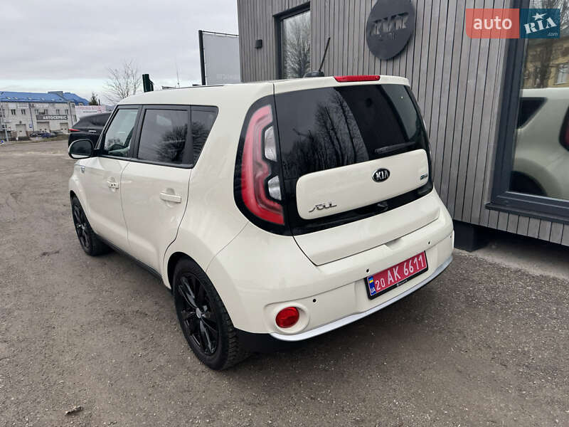 Внедорожник / Кроссовер Kia Soul 2017 в Тернополе фото 8 Внедорожник / Кроссовер Kia Soul 2017 в Тернополе