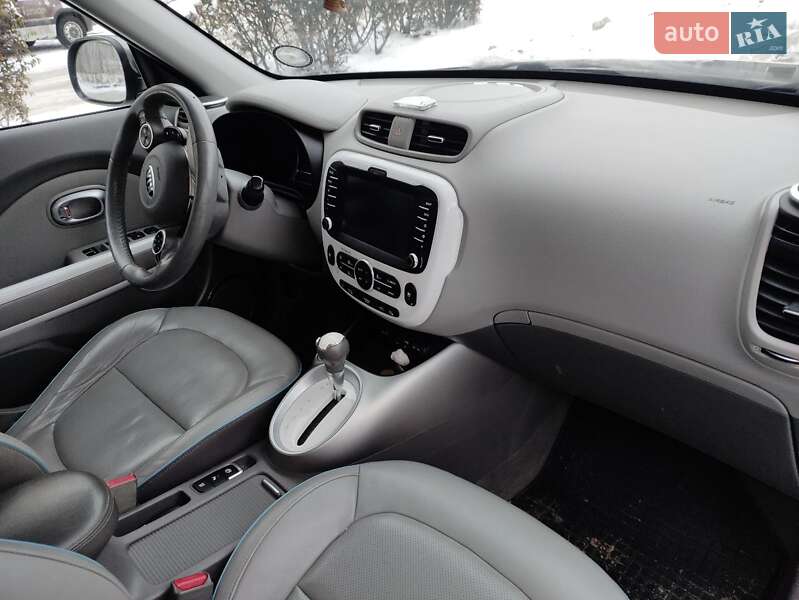 Внедорожник / Кроссовер Kia Soul 2015 в Запорожье