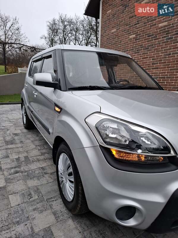 Внедорожник / Кроссовер Kia Soul 2011 в Черновцах