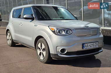 Позашляховик / Кросовер Kia Soul 2017 в Києві