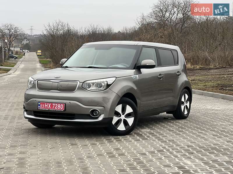 Позашляховик / Кросовер Kia Soul 2016 в Рівному
