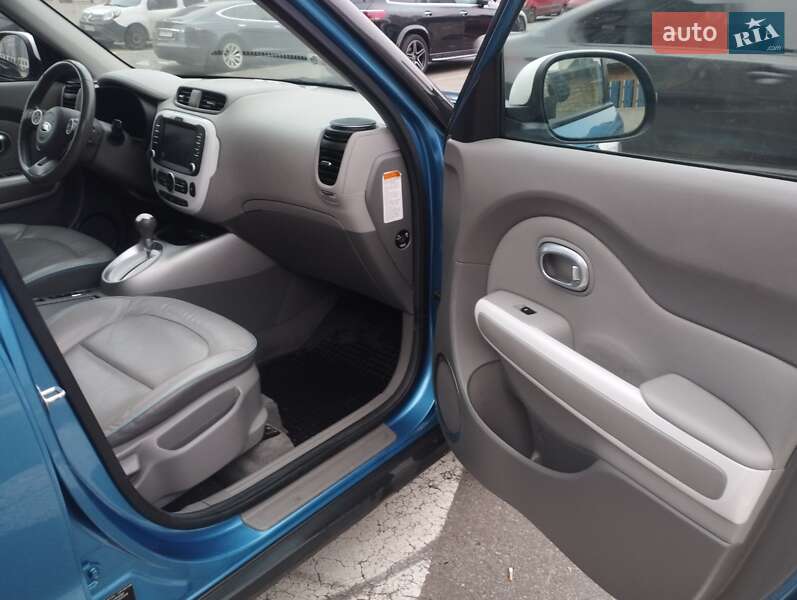Внедорожник / Кроссовер Kia Soul 2016 в Киеве фото 14 Внедорожник / Кроссовер Kia Soul 2016 в Киеве
