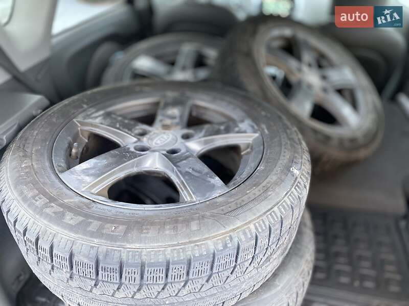 Позашляховик / Кросовер Kia Soul 2015 в Києві