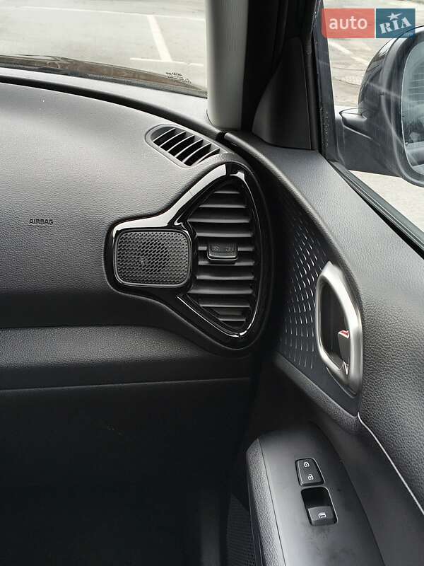 Внедорожник / Кроссовер Kia Soul 2020 в Киеве фото 14 Внедорожник / Кроссовер Kia Soul 2020 в Киеве