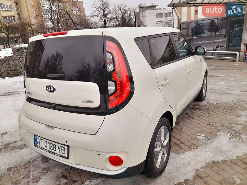 Позашляховик / Кросовер Kia Soul 2017 в Тлумачі фото 5 Позашляховик / Кросовер Kia Soul 2017 в Тлумачі