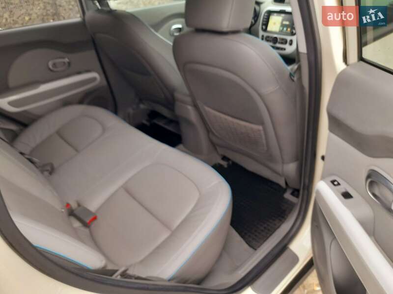 Позашляховик / Кросовер Kia Soul 2017 в Тлумачі фото 11 Позашляховик / Кросовер Kia Soul 2017 в Тлумачі