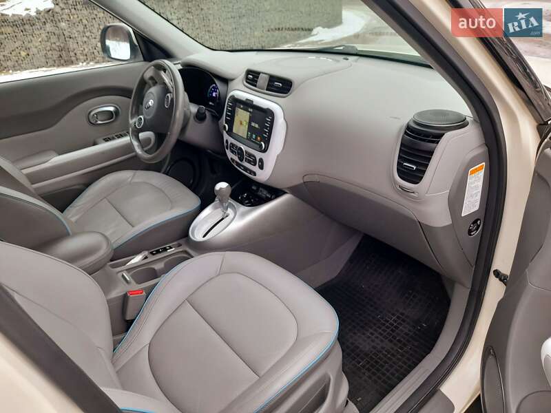 Позашляховик / Кросовер Kia Soul 2017 в Тлумачі фото 12 Позашляховик / Кросовер Kia Soul 2017 в Тлумачі