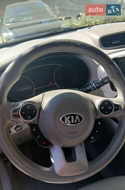 Позашляховик / Кросовер Kia Soul 2016 в Макарові